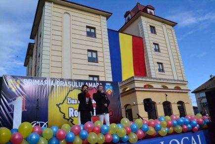 ZIUA NAŢIONALĂ A ROM&Acirc;NIEI - 1 DECEMBRIE